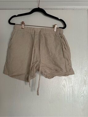 Women’s Linen Shorts